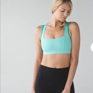 Lululemon Splendour Sports Bra - Blue Green Size 4